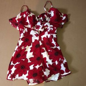 Floral romper with keyhole